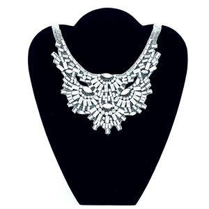 NIB Stella & Dot Gala statement necklace